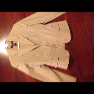 Body by Victoria Suit Blazer, tan sz 4 or sz 6